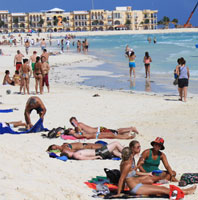 El turismo de sol y playa y sus efectos en la salud