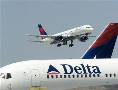 Estados Unidos: Delta Air Lines comprará 100 aviones Boeing 737-900ER, por valor de 8.500 millones de dólares