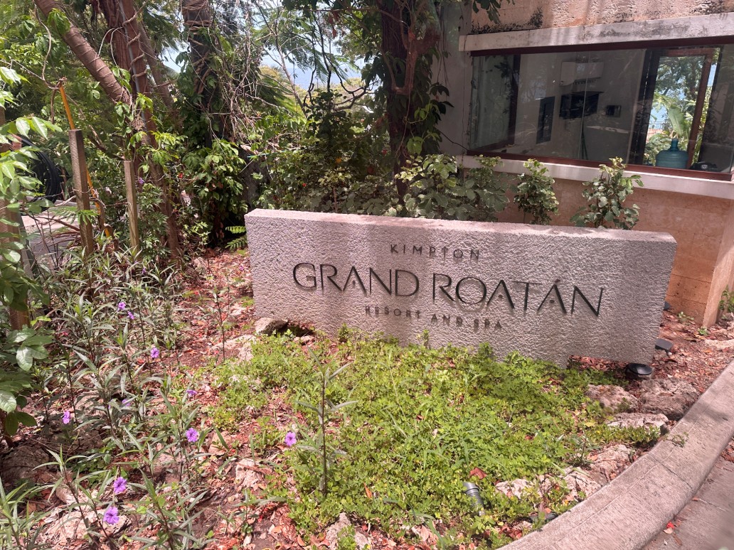 Kimpton Grand Roatán Resort & Spa