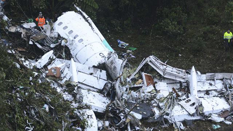   Plantilla del equipo de fútbol brasileño Chapecoense sufre accidente aéreo en Colombia