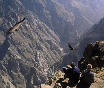 Perú, de la selva tropical a los picos de nieves eternas