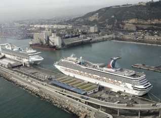 Estudian en Barcelona posibilidades de nuevas terminales para cruceros