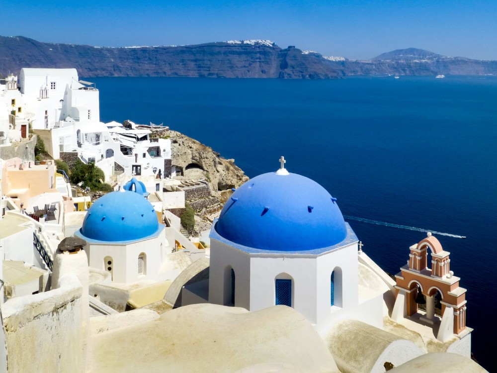 costa de Grecia, edificios debajo