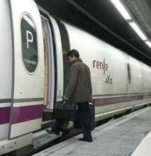 Turespaña, RENFE y ciudades AVE sellan convenio para potenciar uso del tren en el turismo