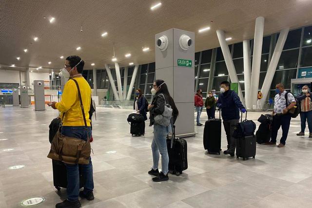 OMT protocolos en un aeropuerto