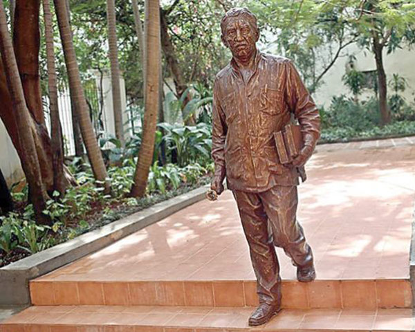Escultura de Gabriel García Márquez