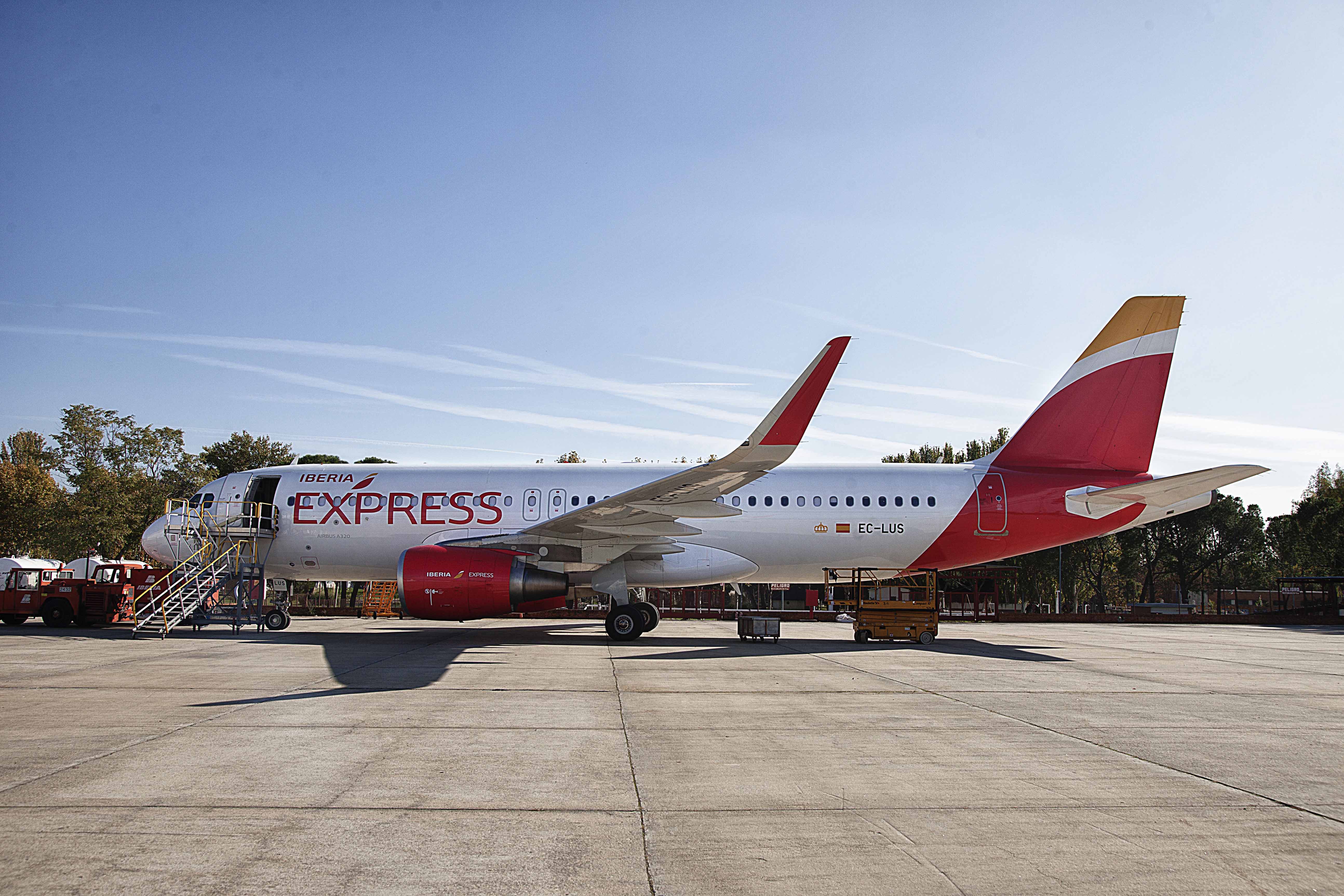 Iberia Express pone en vuelo su primer Airbus A320 con sharklets