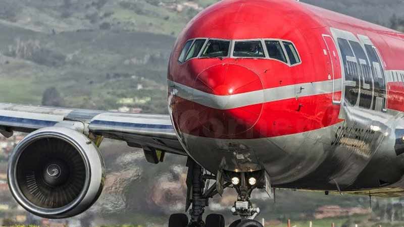 La venezolana Santa Bárbara Airlines suspende viajes a Panamá