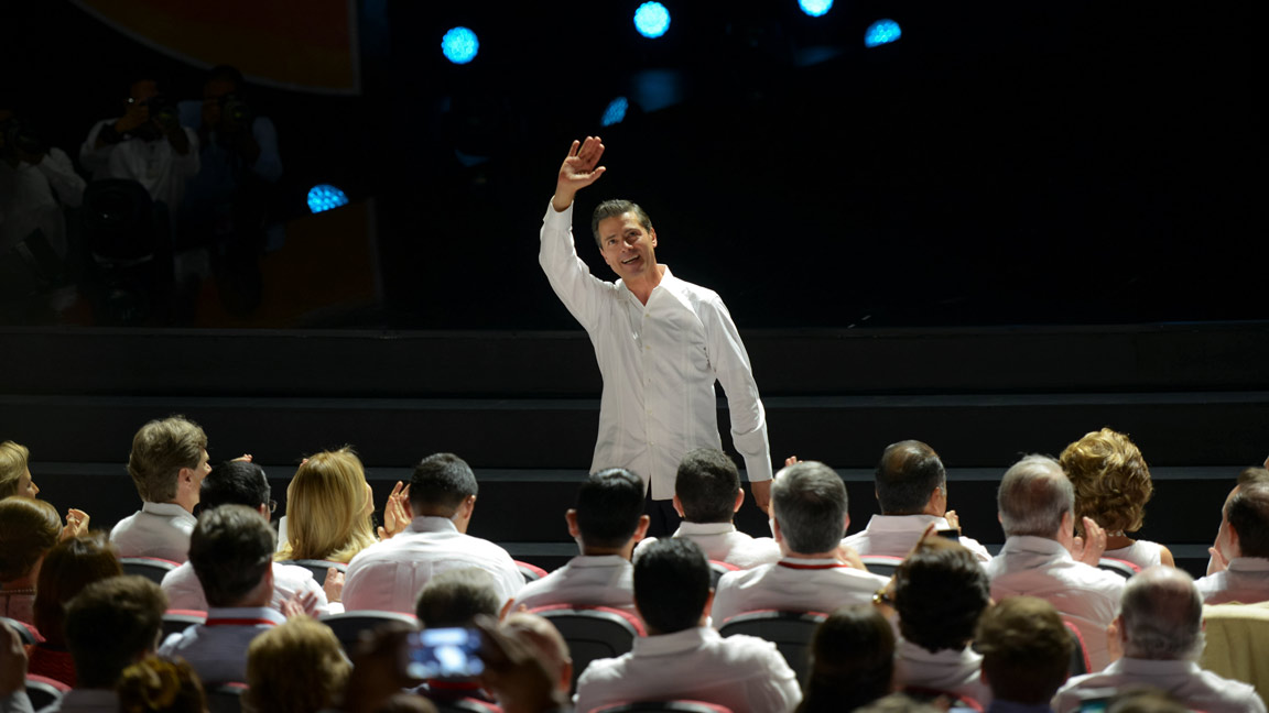 Recibe Presidente Enrique Peña Nieto Premio Excelencias México 2017