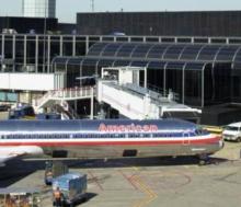 Grandes aerolíneas de Europa y Estados Unidos responden a pérdidas con plan de recortes 