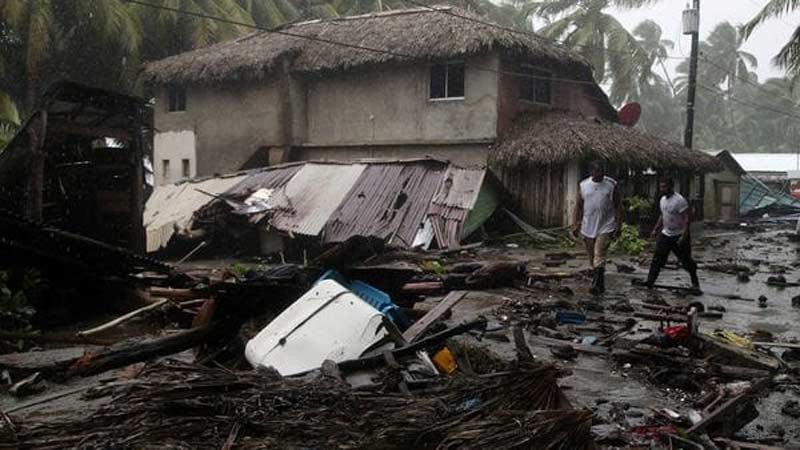 Huracán Irma deja 10 muertos en su paso por el Caribe 