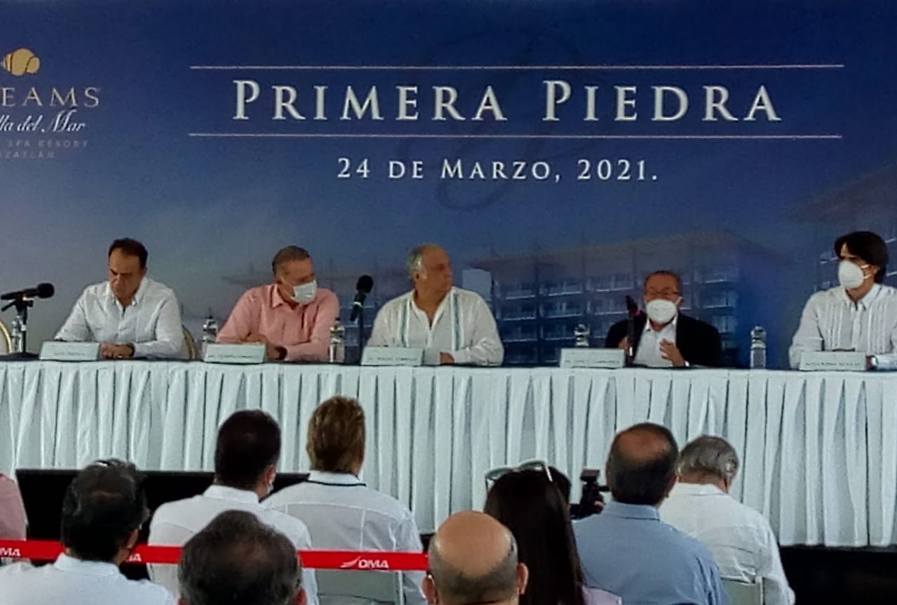 ceremonia de la primera piedra en Mazatlán