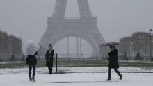 Cierran torre Eiffel por tormenta de nieve