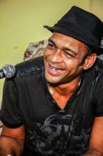 (Santiago de Cuba en cuenta regresiva: faltan 349 días) Descemer Bueno cautivó a esa ciudad suroriental