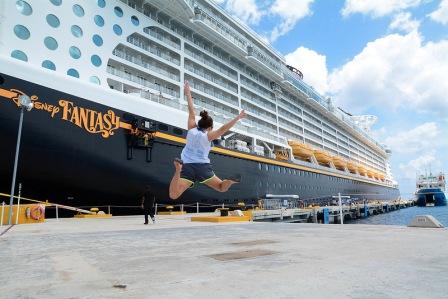 Casi una veintena de cruceros arribarán esta semana a terminales marítimas de Cozumel 