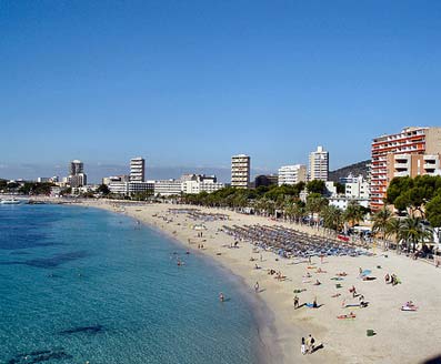 España: Repunte de demanda extranjera en el verano impulsa hasta 0,6 por ciento pronóstico de  crecimiento turístico para 2010