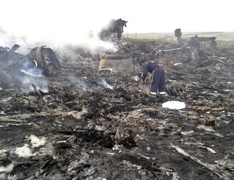 Otro avión de Malaysia Airlines cae en extrañas circunstancias