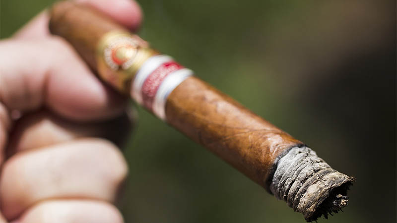 Habanos S.A. agasaja a Costa Rica