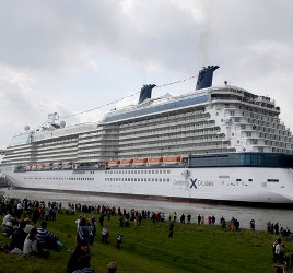 Alemania: Bautizado en Hamburgo el Celebrity Silhouette