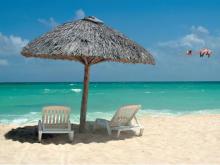 Gobiernos caribeños tienen que colocar el turismo en primera línea de su agenda, afirman en cumbre regional