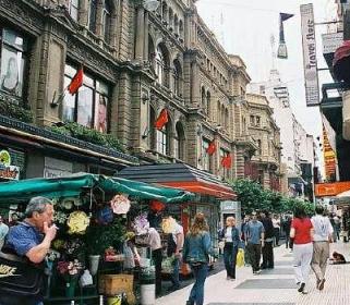 Unos 2,5 millones de turistas recorrieron Argentina por Semana Santa y feriado nacional 