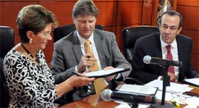 Secretarios de Turismo y Salud en México firman convenio para mejorar la calidad sanitaria en alimentos y bebidas