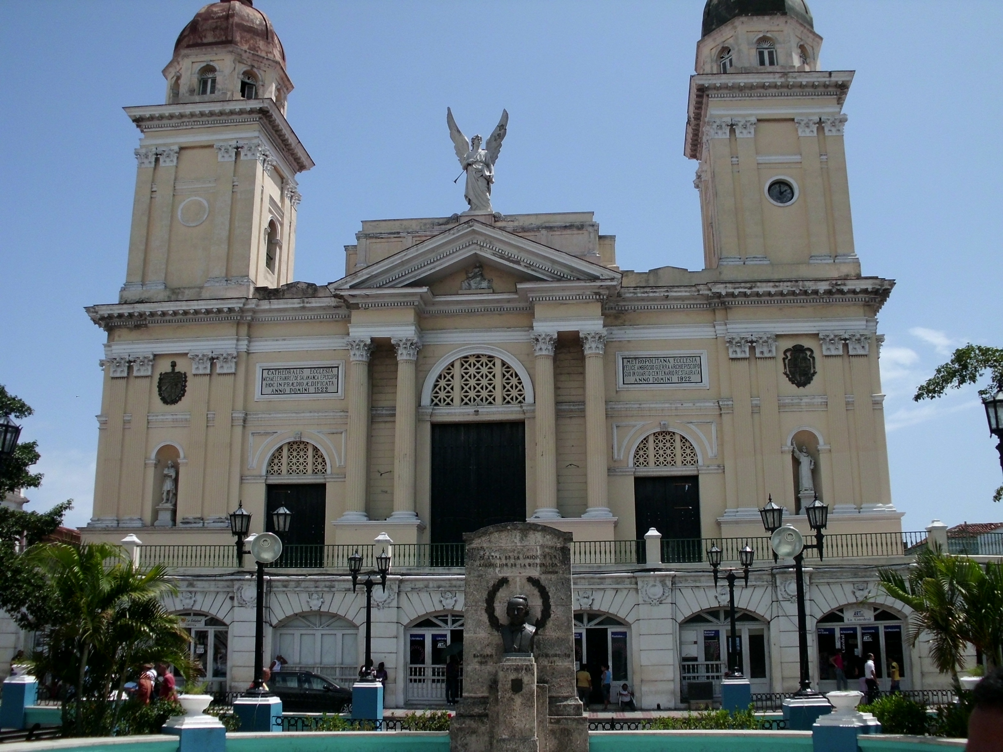 Las campanas santiagueras y algo de su historia