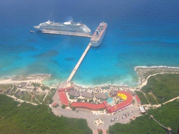 Puerto Costa Maya recibe primer barco de cruceros luego del paso del huracán Ernesto por el Caribe de México