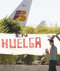 España: Asociación de Aerolíneas critica huelga de Iberia que afectó a unos 40.000 pasajeros