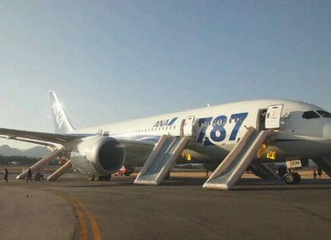 Aerolíneas japonesas dejan en tierra su flota de Boeing 787 Dreamliner