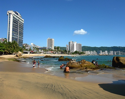 Gestionan  más conexiones aéreas para el estado mexicano de Guerrero