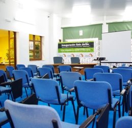 España: Palacio de Congresos de Torremolinos inaugura primera sala de reuniones para fumadores en este país