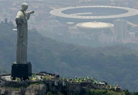 Brasil espera compensar inversión para el Mundial con gasto de turistas