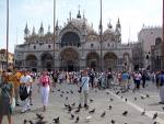 Italia: Venecia emprende operativo policial contra vendedores callejeros en plaza de San Marcos