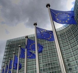 Bruselas: Unión Europea y Brasil llegan a acuerdo para apertura recíproca de tráfico aéreo