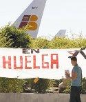 España: Asociación de Aerolíneas critica huelga de Iberia que afectó a unos 40.000 pasajeros