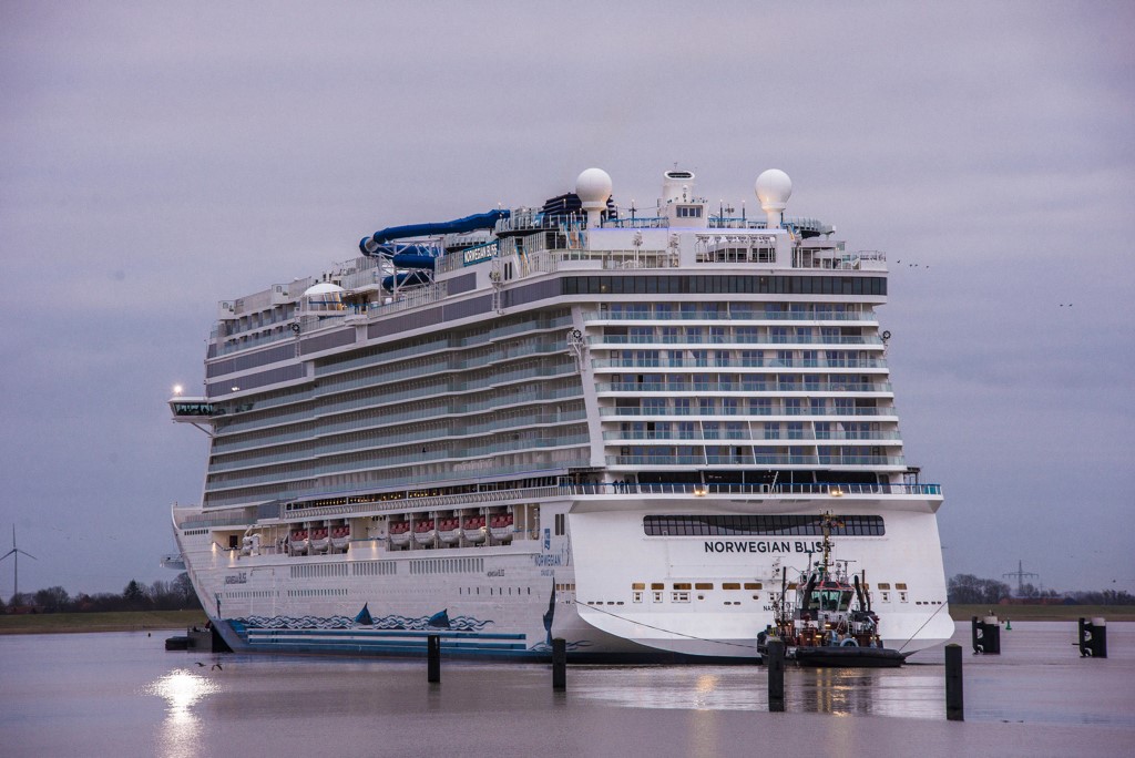 barco de Norwegian visto desde la popa