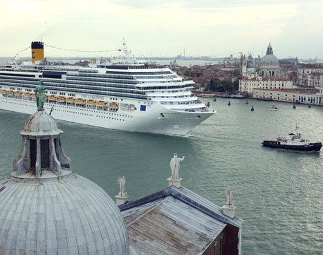 Industria mundial de cruceros inauguró cinco nuevos barcos en menos de un mes