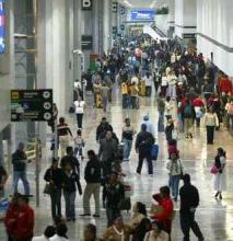 Tráfico aéreo de pasajeros crece en México y se acerca a récords históricos