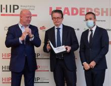 Antonio Catalán recibe el Premio a la Trayectoria Empresarial