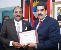 Venezuela y Antigua Barbuda firman acuerdos de cooperación 