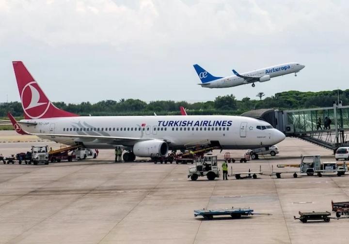 Air Europa Turkish Airlines
