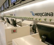 México: Sindicatos amenazan paro nacional si gobierno no impide quiebra de Mexicana