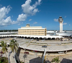 Puerto Rico: Expresan interés en que empresas de España estén en proceso para operar aeropuerto de San Juan