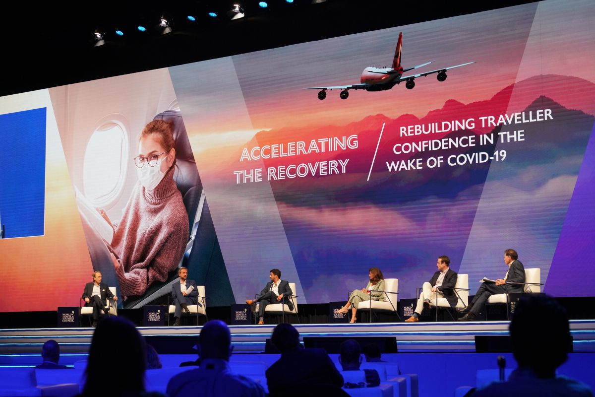 cumbre del WTTC en Cancún, México