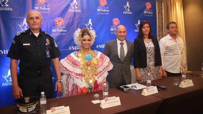 Últiman detalles para Desfile de las "Mil Polleras" atractivo turístico panameño