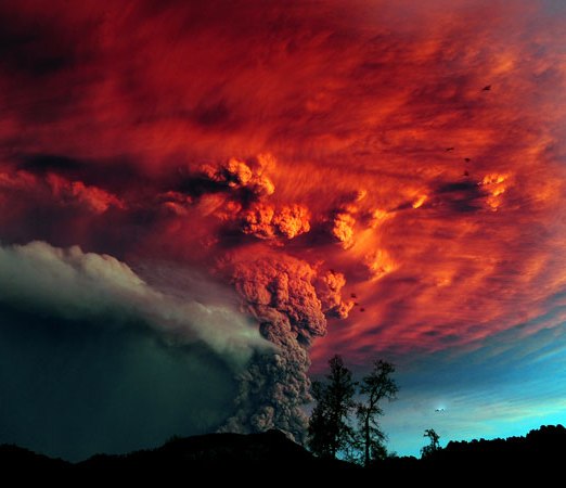 Argentina: Cenizas del volcán chileno Puyehue paralizaron parte del tráfico aéreo en el Cono Sur