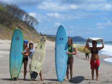 Playas de Tola para practicar surf