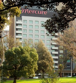 Francia: Accor prevé crecer en más de 35 mil habitaciones anuales a partir de 2012