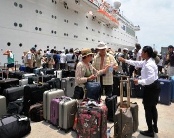 Crucero Costa Allegra llega finalmente al puerto de Mahé, en Seychelles